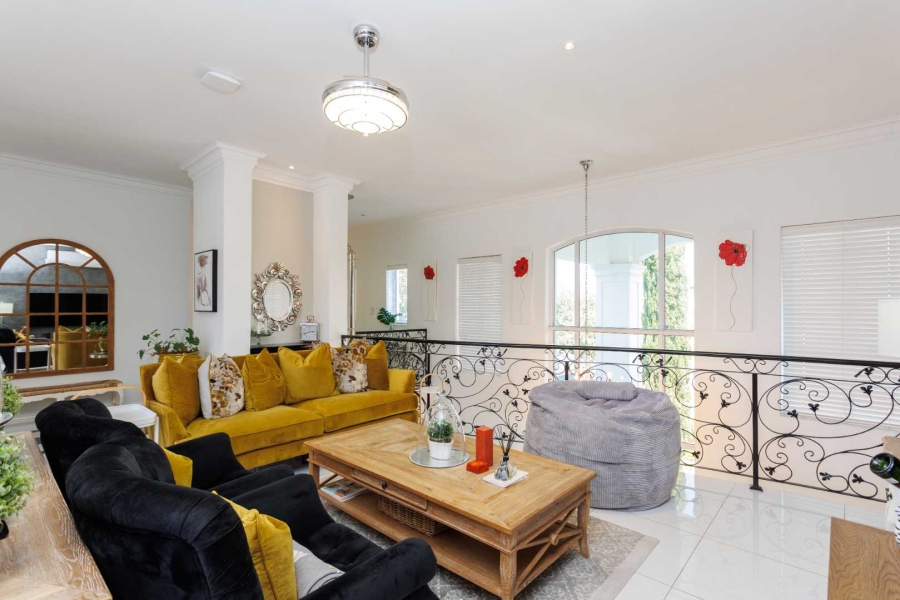 To Let 4 Bedroom Property for Rent in Val De Vie Estate Western Cape